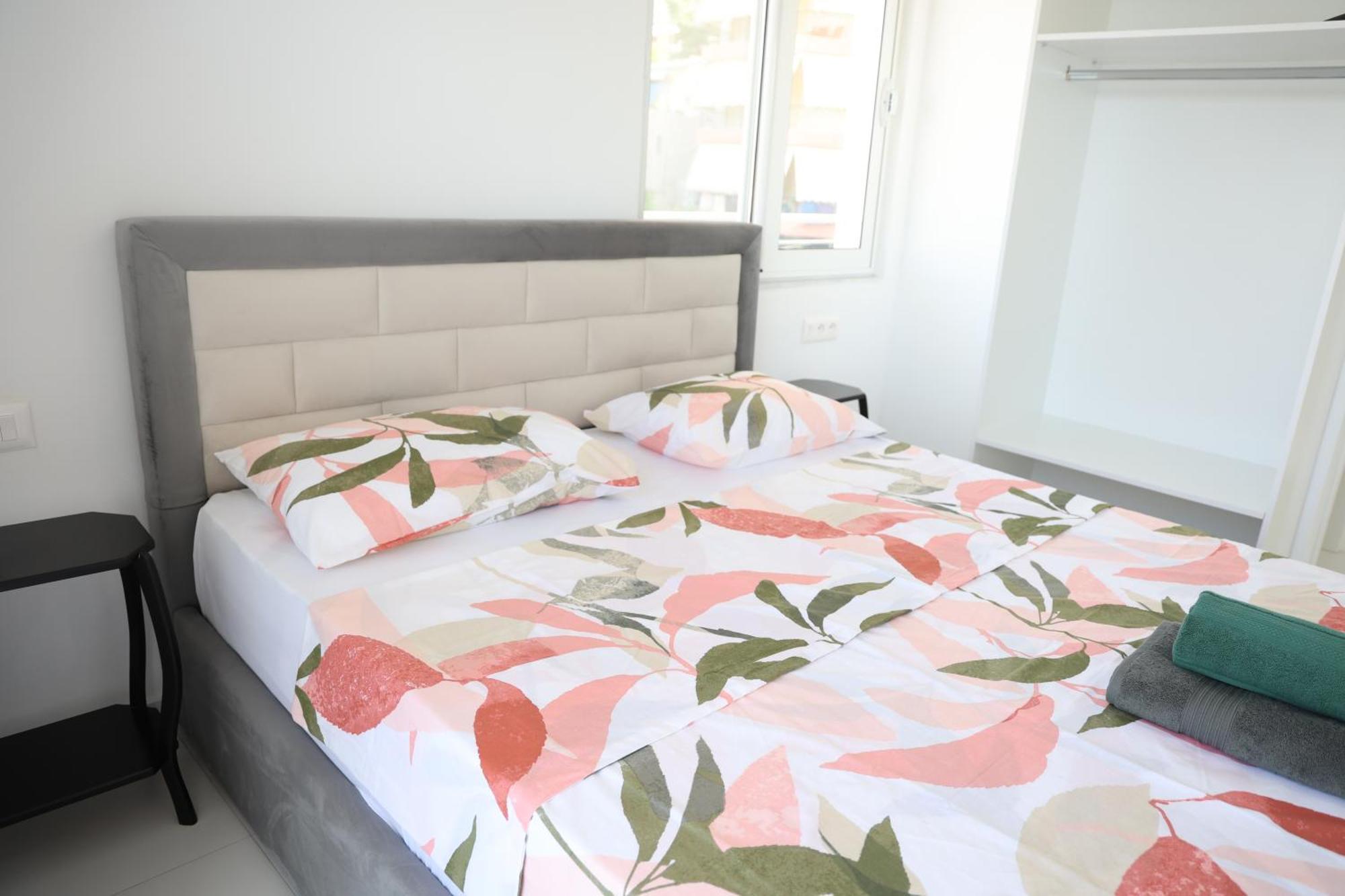 Ida Apartments Sarandë Eksteriør billede